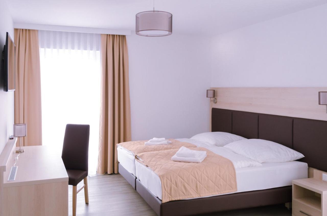 Glindower Alpen Pension Werder  Εξωτερικό φωτογραφία